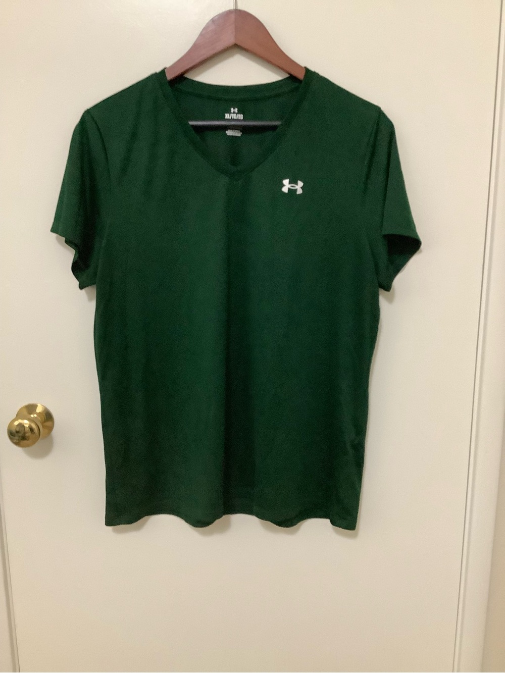 Under Armour Women's V-Neck Performance Tee